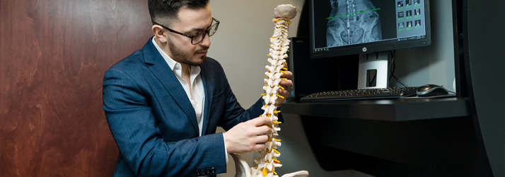 Chiropractor Rockaway NJ Jason Abaza With Spine What To Expect
